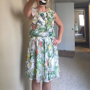 ⏰last chance⏰ BETSEY JOHNSON Size 6 Floral Dress